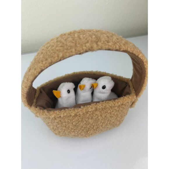 Folktails Folkmanis 3 Ducklings in a Basket Finger Puppet Furry Folk Toy Cute - Picture 2 of 10